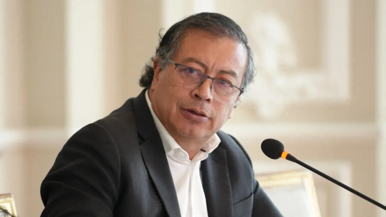 photologuephotos2025-02gustavo_petro_hospitaljpg photologuephotos2025-02gustavo_petro_hospitaljpg