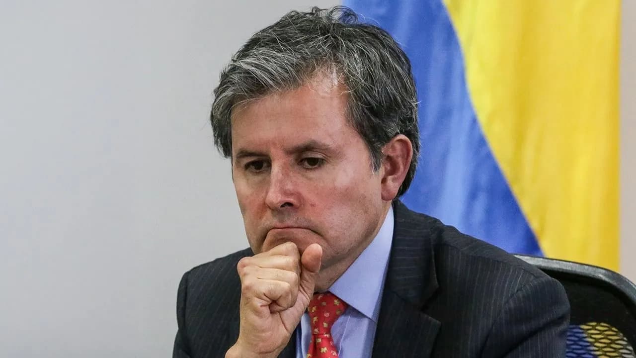 photologuephotos2025-01jose_roberto_acosta_director_de_credito_publicojpeg photologuephotos2025-01jose_roberto_acosta_director_de_credito_publicojpeg