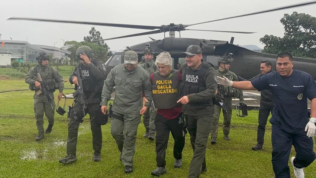photologuephotos2025-03rescatan_en_cauca_a_reconocido_empresario_secuestrado_hace_mas_de_dos_meses_asi_fue_el_operativojpg photologuephotos2025-03rescatan_en_cauca_a_reconocido_empresario_secuestrado_hace_mas_de_dos_meses_asi_fue_el_operativojpg