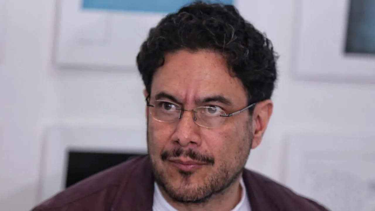 photologuephotos2025-04ivan_cepeda_alvaro_uirbejpg photologuephotos2025-04ivan_cepeda_alvaro_uirbejpg