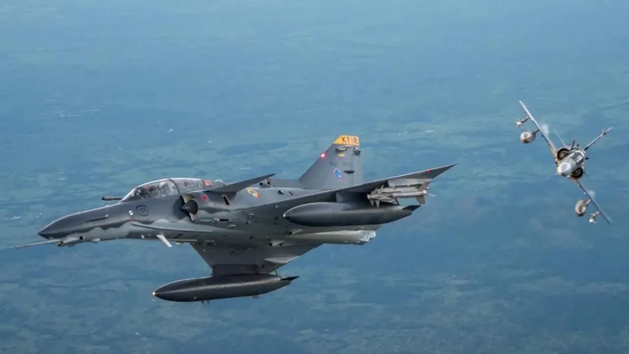 photologuephotos2025-06kfir_0jpg photologuephotos2025-06kfir_0jpg