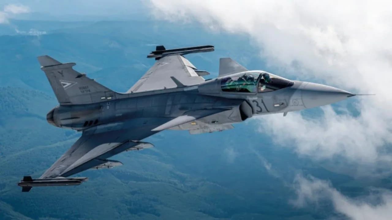 photologuephotos2025-04avion_gripenjpg photologuephotos2025-04avion_gripenjpg