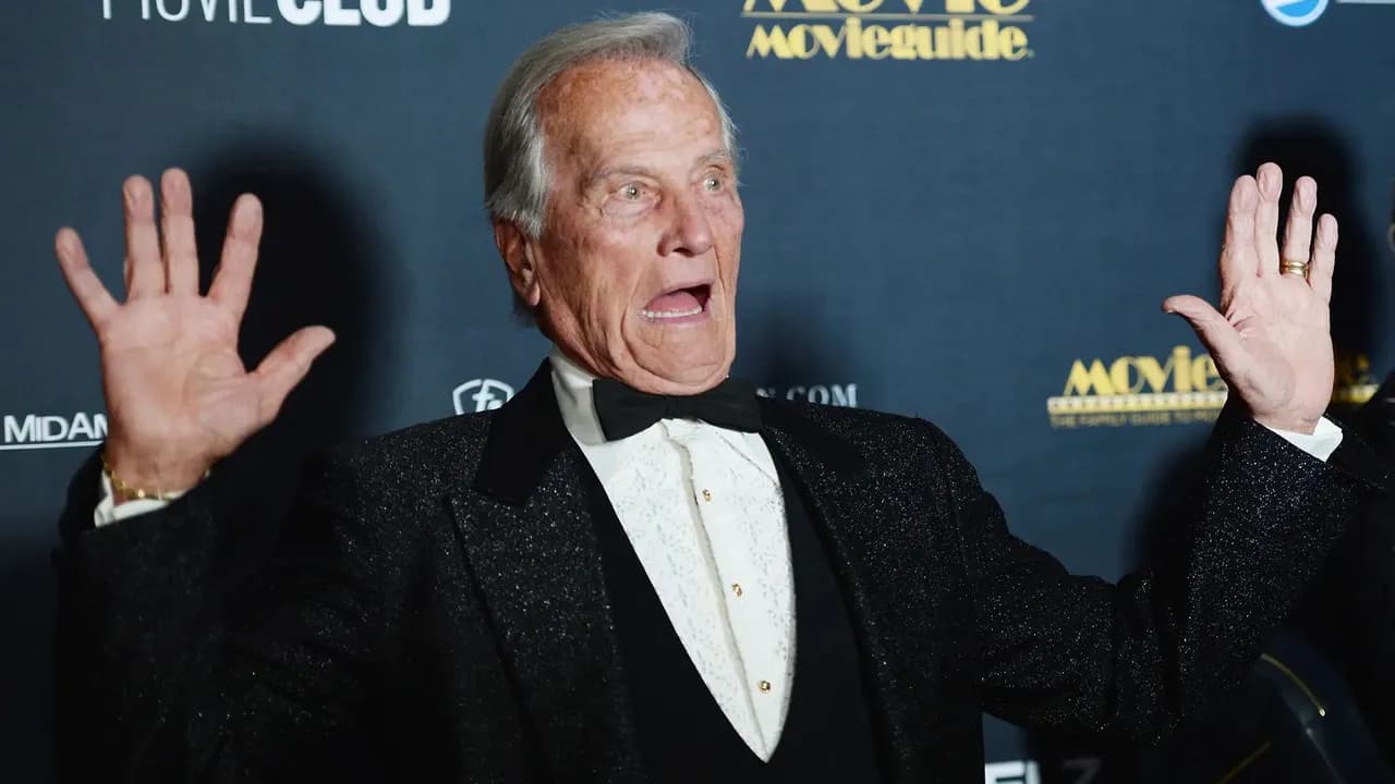 photologuephotos2025-04pat-boone-slams-hollywood-for-imoral-movies-05jpg photologuephotos2025-04pat-boone-slams-hollywood-for-imoral-movies-05jpg