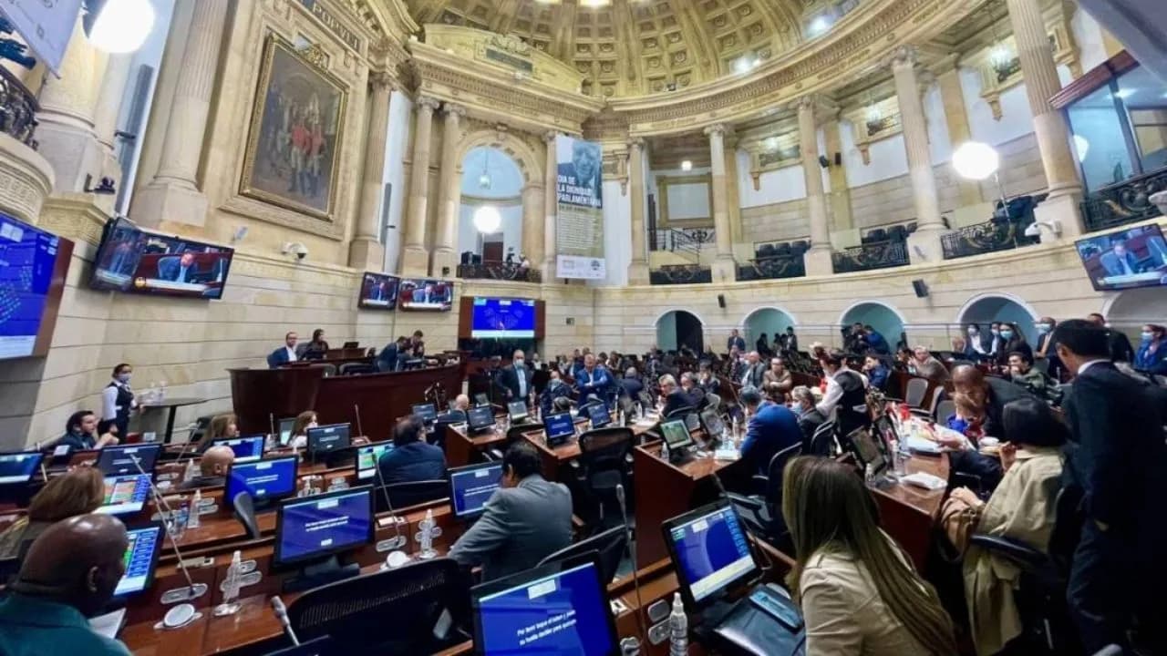 photologuephotos2025-05_una_utopia_los_intentos_fallidos_para_reducir_los_salarios_de_los_congresistasjpg photologuephotos2025-05_una_utopia_los_intentos_fallidos_para_reducir_los_salarios_de_los_congresistasjpg