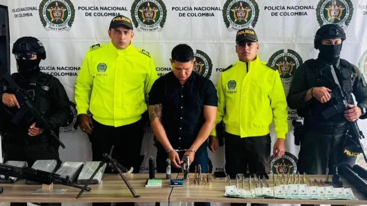 photologuephotos2025-07el_presidente_petro_confirmo_la_captura_de_un_oficial_del_ejercito_que_tenia_nexos_con_las_disidencias_de_ivan_mordiscojpg photologuephotos2025-07el_presidente_petro_confirmo_la_captura_de_un_oficial_del_ejercito_que_tenia_nexos_con_las_disidencias_de_ivan_mordiscojpg