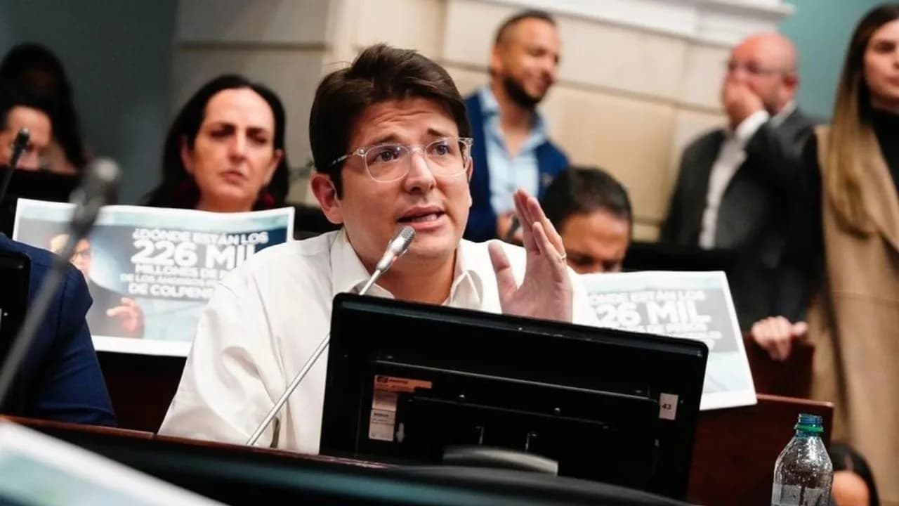 photologuephotos2025-08el_mensaje_que_dejo_miguel_uribe_antes_del_atentado_en_su_contra_rechazando_el_decretazo_de_la_consulta_popularjpg photologuephotos2025-08el_mensaje_que_dejo_miguel_uribe_antes_del_atentado_en_su_contra_rechazando_el_decretazo_de_la_consulta_popularjpg