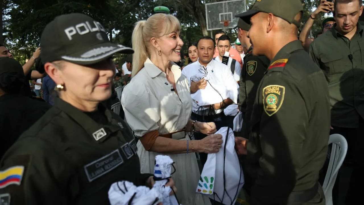 Dilian Francisca Toro, gobernadora del Valle del Cauca. Seguridad Dilian Francisca Toro, gobernadora del Valle del Cauca. Seguridad