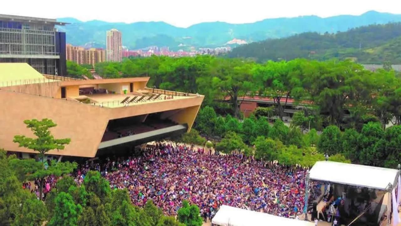 photologuephotos2025-07thumbnail_0jpg photologuephotos2025-07thumbnail_0jpg