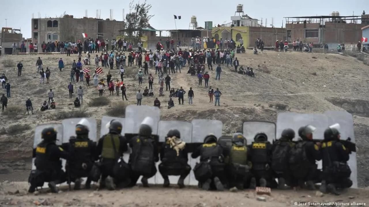 photologuephotos2023-01peru_protestasjpg photologuephotos2023-01peru_protestasjpg
