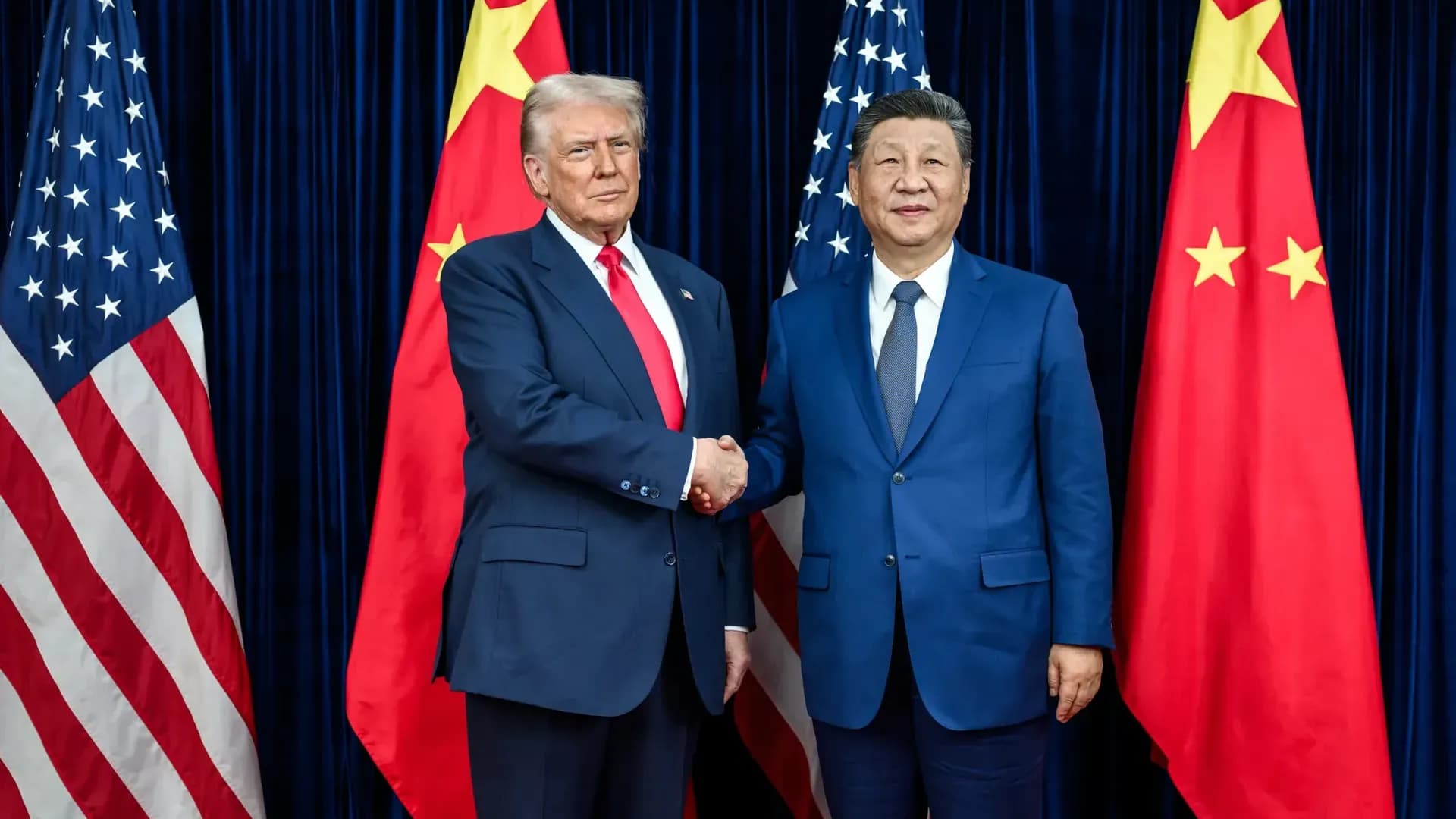 Donald Trump junto a Xi Jinping Donald Trump junto a Xi Jinping